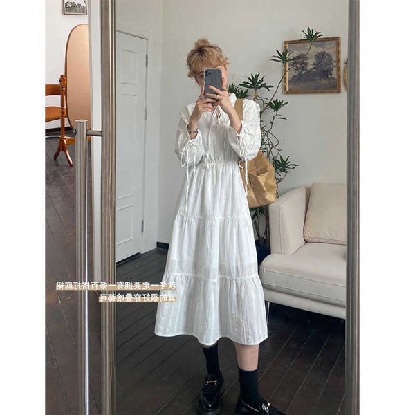 korean version of the white drs 2021 autumn and winter salt can be sweet, long, thin, tall, long sleeved bottoming skirt., Black;gray
korean version of the white drs 2021 autumn and winter salt can be sweet, long, thin, tall, long sleeved bottoming skirt., Black;gray