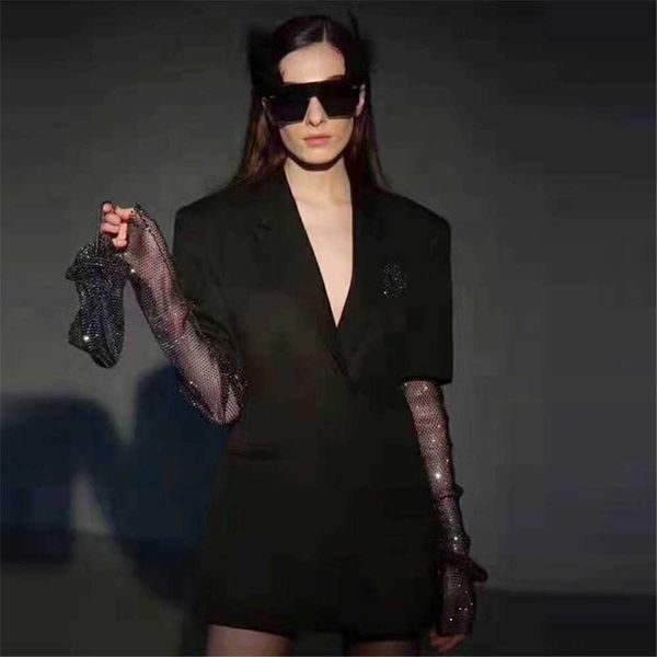 lingerie modna 2021 selling fashion metal sequin flash drill sleeve 1181, Black;white
lingerie modna 2021 selling fashion metal sequin flash drill sleeve 1181, Black;white