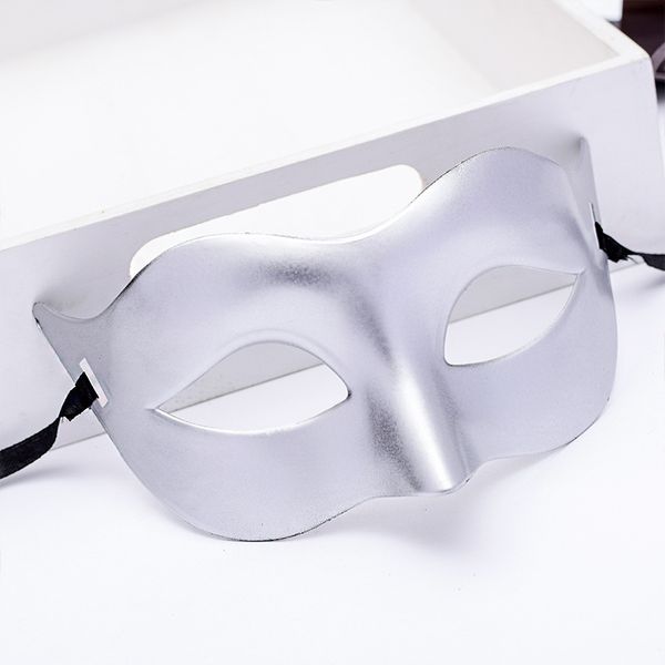 mask white half face men's black dance show mask halloween half face eye black and white flat head
mask white half face men's black dance show mask halloween half face eye black and white flat head