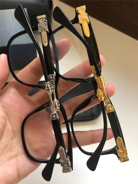 new popular retro men optical glasses melice punk style design retro square frame with leather box hd lens quality, Silver
new popular retro men optical glasses melice punk style design retro square frame with leather box hd lens quality, Silver