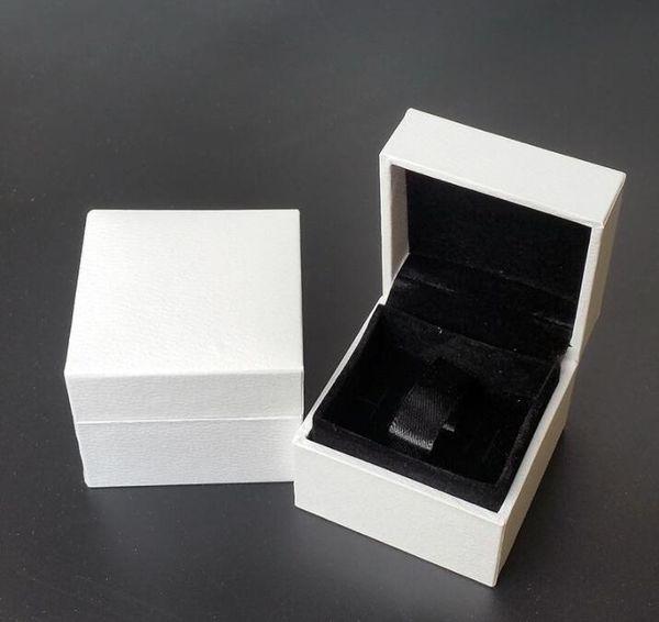 super quality lover fashion jewelry boxes packaging set for pandora charms bracelet silver rings original box womens gift bags cz200528, Black;white
super quality lover fashion jewelry boxes packaging set for pandora charms bracelet silver rings original box womens gift bags cz200528, Black;white