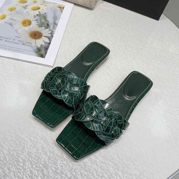 slippers sandals summer wear sequin fashion casual slippers summer new classic four seasons versatile women's sandalszly, Black
slippers sandals summer wear sequin fashion casual slippers summer new classic four seasons versatile women's sandalszly, Black