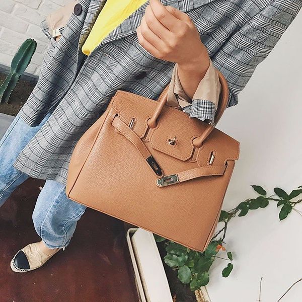 bag designer 2021 new pattern litchi shoulder classic fashion woman and style birkin european handbag american crossbody mlz5
bag designer 2021 new pattern litchi shoulder classic fashion woman and style birkin european handbag american crossbody mlz5