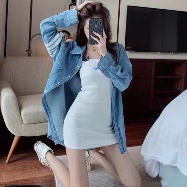 21ss autumn new fashion tb four bars haze blue denim long sleeve shirt for men and women, White
21ss autumn new fashion tb four bars haze blue denim long sleeve shirt for men and women, White