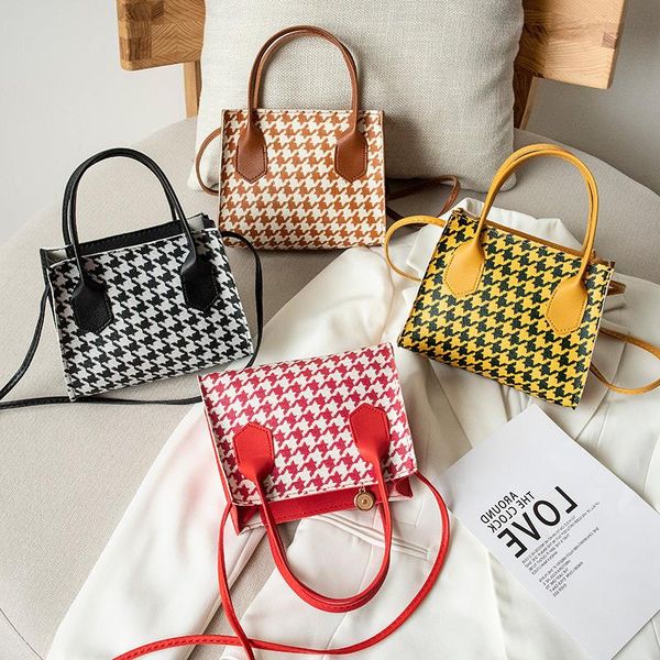 female fashion pattern bag small new 2020 single shoulder square hit casual mobile phone bat foreign trade color lvqge
female fashion pattern bag small new 2020 single shoulder square hit casual mobile phone bat foreign trade color lvqge