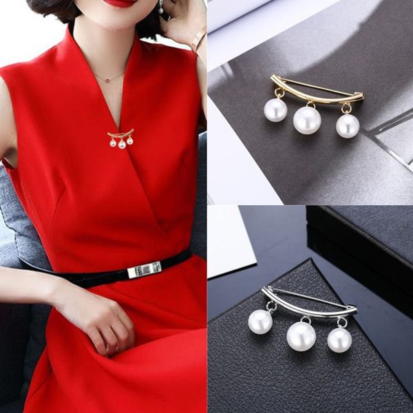 new fashion brooch cardigan pearl silk scarf button collar button anti light pin clothing, Gray
new fashion brooch cardigan pearl silk scarf button collar button anti light pin clothing, Gray
