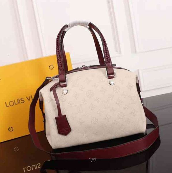 shoulder designer cross luxury m54672 bag fashion bags lady handbag clutches shoulder bag totes handbags body iconic evening handles
shoulder designer cross luxury m54672 bag fashion bags lady handbag clutches shoulder bag totes handbags body iconic evening handles