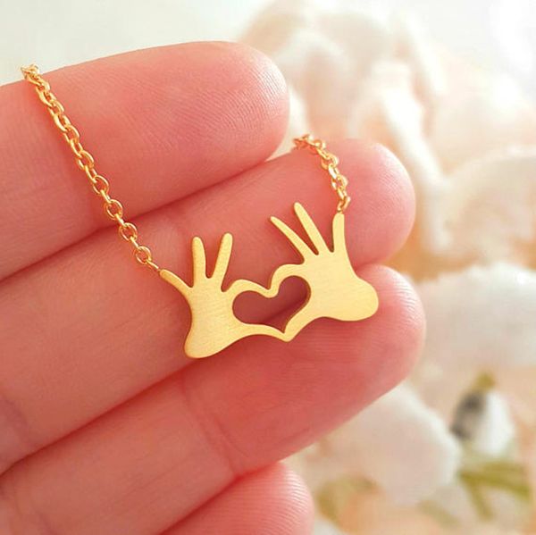 palm slap pendant necklace environmental protection plating gold and silver heart love necklace clavicle chain
palm slap pendant necklace environmental protection plating gold and silver heart love necklace clavicle chain