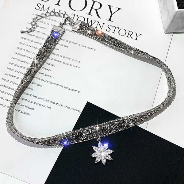 chokers korean shiny flower zircon choker necklaces for women bijoux silver color ladies party statement jewelry, Golden;silver
chokers korean shiny flower zircon choker necklaces for women bijoux silver color ladies party statement jewelry, Golden;silver
