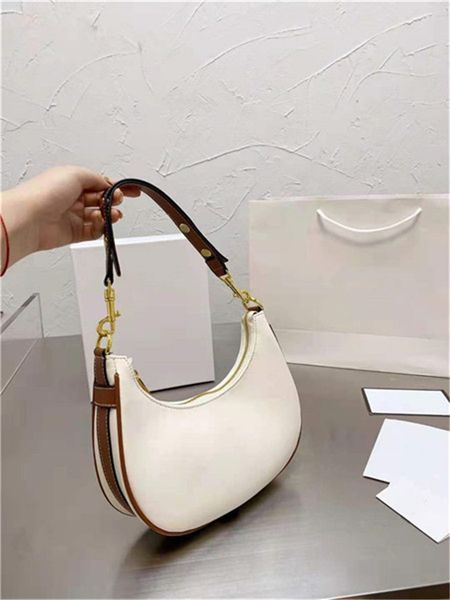 the brand's latest underarm bags simple style luxury designer ladies handbags all-match one-shoulder messenger bag wallet, high-capacit
the brand's latest underarm bags simple style luxury designer ladies handbags all-match one-shoulder messenger bag wallet, high-capacit
