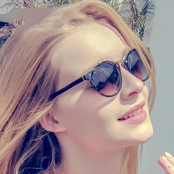 fashion sunglasses women men brand wholesale eyewear retro sun glasses oculos feminino uv400, White;black
fashion sunglasses women men brand wholesale eyewear retro sun glasses oculos feminino uv400, White;black