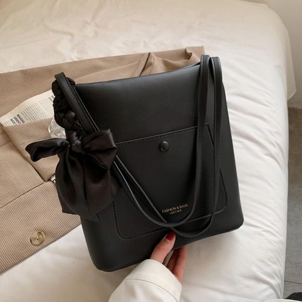 cross body women bag bucket tote handbag purse shoulder underarm bow all-match high capacity simple fashion 2021 pu leather luxury
cross body women bag bucket tote handbag purse shoulder underarm bow all-match high capacity simple fashion 2021 pu leather luxury