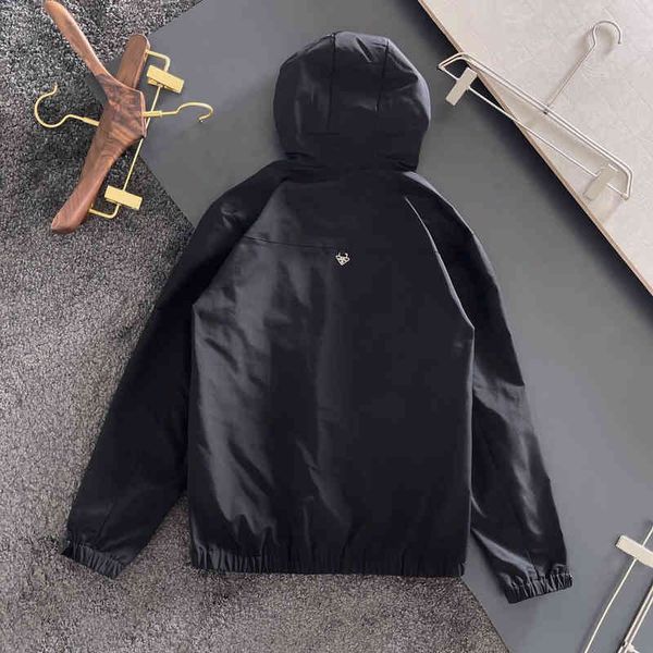 designerbuy the original order pra da autumn and winter new p family metal triangle hooded casual jacket men's coatbalencaiga, Black;brown
designerbuy the original order pra da autumn and winter new p family metal triangle hooded casual jacket men's coatbalencaiga, Black;brown