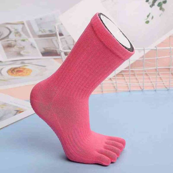 socks hosiery four seasons can wear women's anti slip middle tube five finger sock's all cotton pilat profsional sports yoga socks, Black;white
socks hosiery four seasons can wear women's anti slip middle tube five finger sock's all cotton pilat profsional sports yoga socks, Black;white