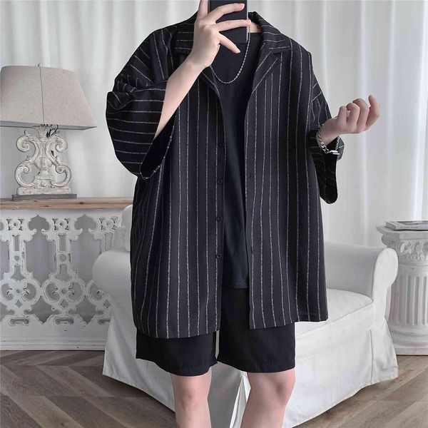 t shirts spring will see casual men striped half-sleeve fashion 2021 turn down collar loosely chemise homme plus size streetwear yshb, White;black
t shirts spring will see casual men striped half-sleeve fashion 2021 turn down collar loosely chemise homme plus size streetwear yshb, White;black