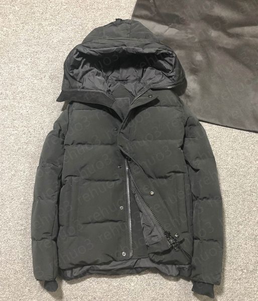 Down jacket Parkas mens Outerwear high-end hooded wolf fur windproof waterproof padded Thicken coat Removable cap Coats Outdoor jackets warm, Black
Down jacket Parkas mens Outerwear high-end hooded wolf fur windproof waterproof padded Thicken coat Removable cap Coats Outdoor jackets warm, Black
