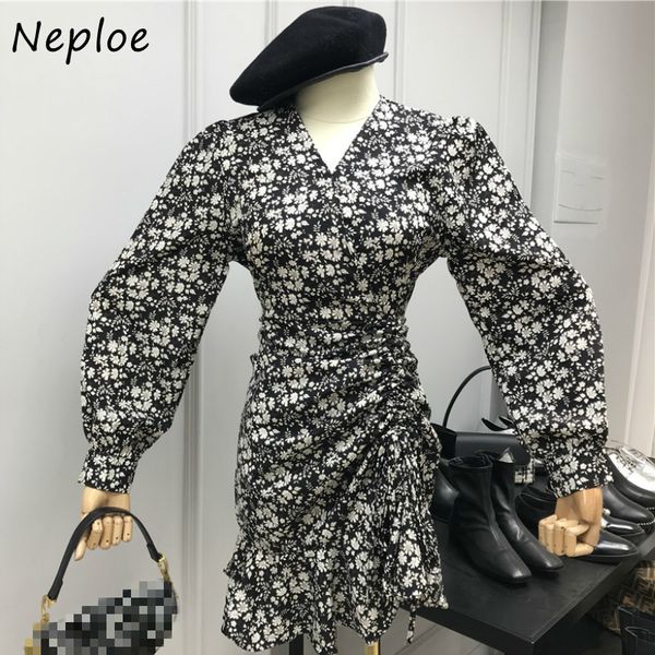 neploe autumn new v-neck flower print dress women drawstring pleated a-line femme vestidos chic ruffles high waist dresses 210423, Black;gray
neploe autumn new v-neck flower print dress women drawstring pleated a-line femme vestidos chic ruffles high waist dresses 210423, Black;gray