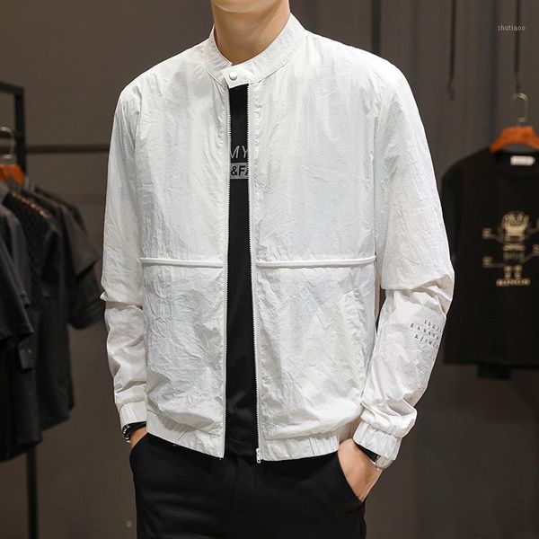 men's jackets men 2021 spring summer fashion short outdoor sunscreen coats male long sleeve thin solid color slim overcoats o51, Black;brown
men's jackets men 2021 spring summer fashion short outdoor sunscreen coats male long sleeve thin solid color slim overcoats o51, Black;brown