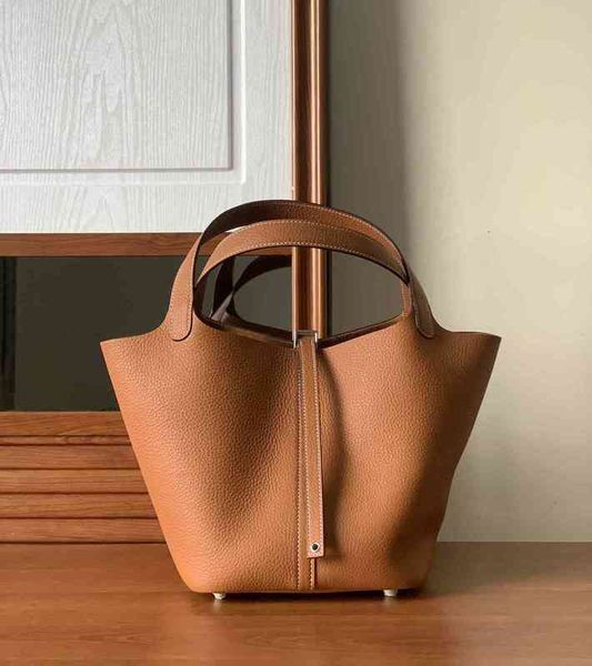 luxury h bags 2023 designer picotins lock high-end wax thread sewn togo leather original litchi pattern vegetable basket handbag bucketm7y5
luxury h bags 2023 designer picotins lock high-end wax thread sewn togo leather original litchi pattern vegetable basket handbag bucketm7y5