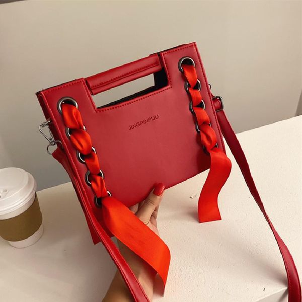 evening bags 2021 fashionable drawstring decoration handbags larger capacity shoulder crossbody lipstick bag sac a main
evening bags 2021 fashionable drawstring decoration handbags larger capacity shoulder crossbody lipstick bag sac a main