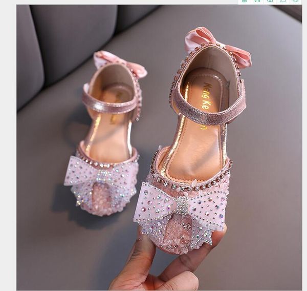 flat shoes autumn girl leather kids bling bowknot princess sequins sandals fashion children little girls, Black;grey
flat shoes autumn girl leather kids bling bowknot princess sequins sandals fashion children little girls, Black;grey