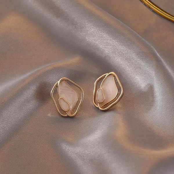shamir geometrical irregular earrings contracted shell personality joker elegant women jewelry gifts stud, Golden;silver
shamir geometrical irregular earrings contracted shell personality joker elegant women jewelry gifts stud, Golden;silver