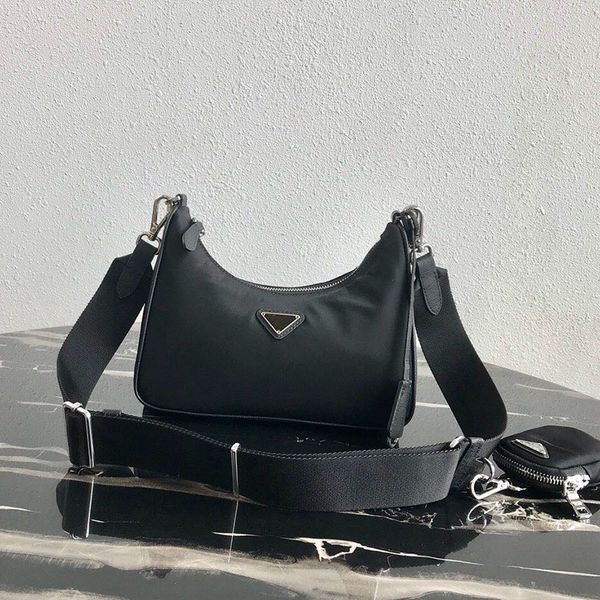 re-edition 2005 nylon bag luxury designer handbags women fashion purses zipper crossbody hobo chain shoulder bags with box
re-edition 2005 nylon bag luxury designer handbags women fashion purses zipper crossbody hobo chain shoulder bags with box