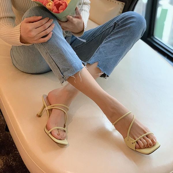 thick-heeled open-toe fairy shoes worn in 2021 summer evening simple sets of feet wild heeled fashion sandals z598 slippers, Black
thick-heeled open-toe fairy shoes worn in 2021 summer evening simple sets of feet wild heeled fashion sandals z598 slippers, Black