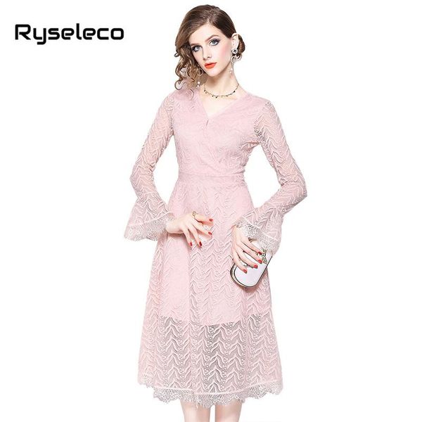 casual dresses autumn 2021 a-line pure color midi party dress women elegnt lace hollow out big swing slim chic quality, Black;gray
casual dresses autumn 2021 a-line pure color midi party dress women elegnt lace hollow out big swing slim chic quality, Black;gray