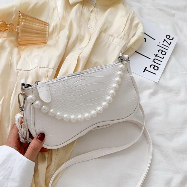 luxury retro pearl hand bags women shoulder female fashion 2021 exquisite party ladies vintage pattern totes
luxury retro pearl hand bags women shoulder female fashion 2021 exquisite party ladies vintage pattern totes