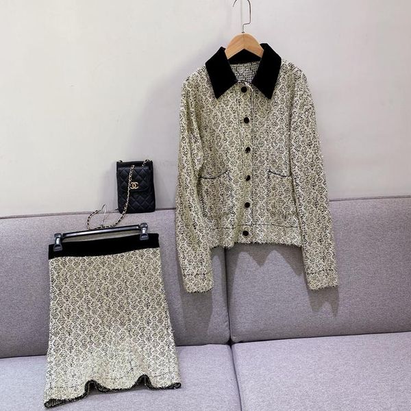 two piece dress knitted shiny suit french light lady luxury coat + skirt woman, White
two piece dress knitted shiny suit french light lady luxury coat + skirt woman, White