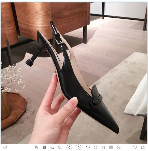 2021 good quality fashion women luxurys designers shoes designer sandals womens luxury high heels sandal dress shoess with box size 35-41 -g, Black
2021 good quality fashion women luxurys designers shoes designer sandals womens luxury high heels sandal dress shoess with box size 35-41 -g, Black
