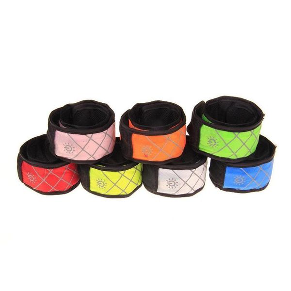 1pcs wrist support led reflective light arm armband strap safety cycling belts for night running bracelets wristband u9l8, Black;red
1pcs wrist support led reflective light arm armband strap safety cycling belts for night running bracelets wristband u9l8, Black;red