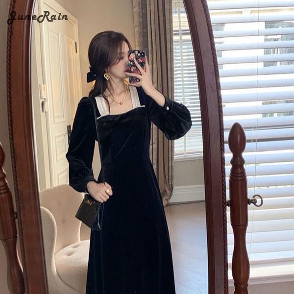 casual dresses black velvet midi dress women 2021 autumn square collor long sleeve elegant vintage party ladies one piece korean, Black;gray
casual dresses black velvet midi dress women 2021 autumn square collor long sleeve elegant vintage party ladies one piece korean, Black;gray