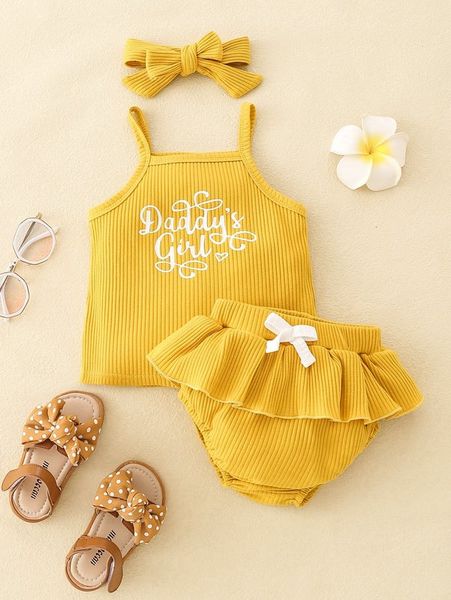 baby slogan graphic cami & ruffle trim bow shorts & headband she, White
baby slogan graphic cami & ruffle trim bow shorts & headband she, White