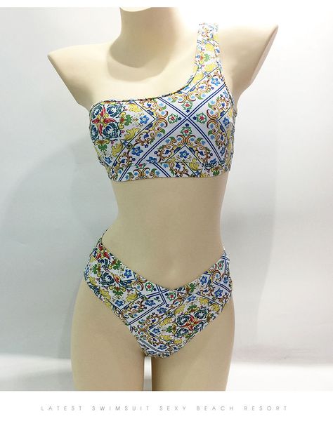 summer tribal print tube one shoulder beach bikinis set women's swimwear push up swimsuit female bathing suits, White;black
summer tribal print tube one shoulder beach bikinis set women's swimwear push up swimsuit female bathing suits, White;black