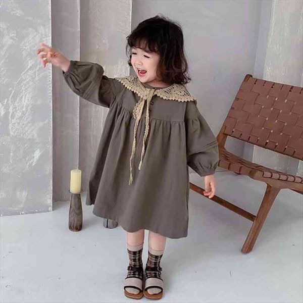 spring kids dresses for girls lace hollow out collar children long sleeve princess dress fashion girls costume vestidos, Red;yellow
spring kids dresses for girls lace hollow out collar children long sleeve princess dress fashion girls costume vestidos, Red;yellow