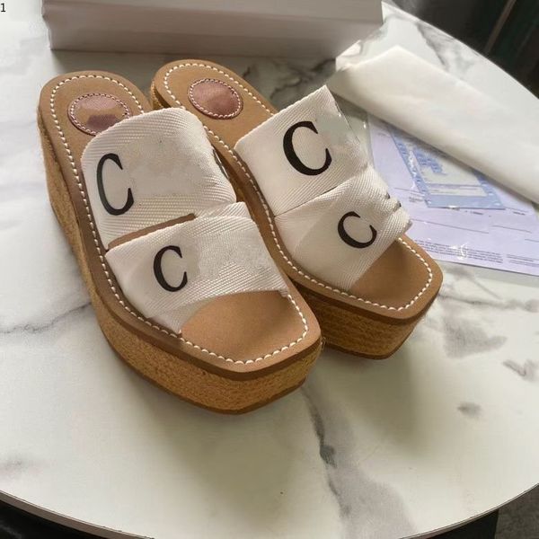 european and american increased thick-soled slippers women's 2021 summer net red beach shoes wear letter sandals trend flip-flops mjjj0, Black
european and american increased thick-soled slippers women's 2021 summer net red beach shoes wear letter sandals trend flip-flops mjjj0, Black