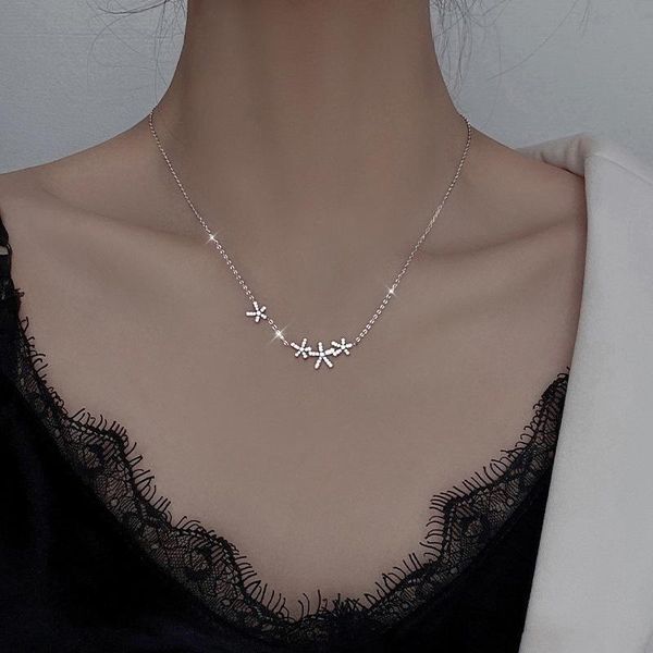 chains yaologe 925 sterling silver fashion shiny zircon rhinestone flower pendant necklace ladies clavicle chain jewelry gift
chains yaologe 925 sterling silver fashion shiny zircon rhinestone flower pendant necklace ladies clavicle chain jewelry gift