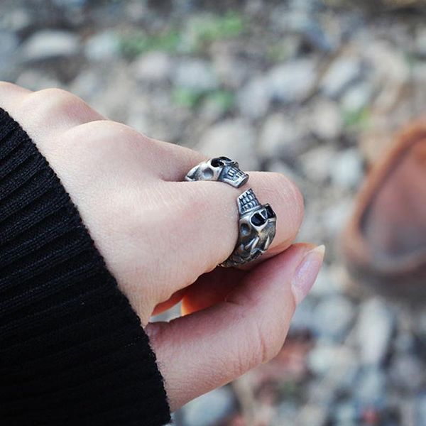 cluster rings fashionable women men punk skull biker ring 316l stainless steel round simple jewelry as gift, Golden;silver
cluster rings fashionable women men punk skull biker ring 316l stainless steel round simple jewelry as gift, Golden;silver