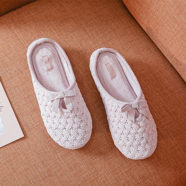 japanese style girl indoor slippers winter warm mute non-slip floor knitting rubber bottom pink, Black
japanese style girl indoor slippers winter warm mute non-slip floor knitting rubber bottom pink, Black