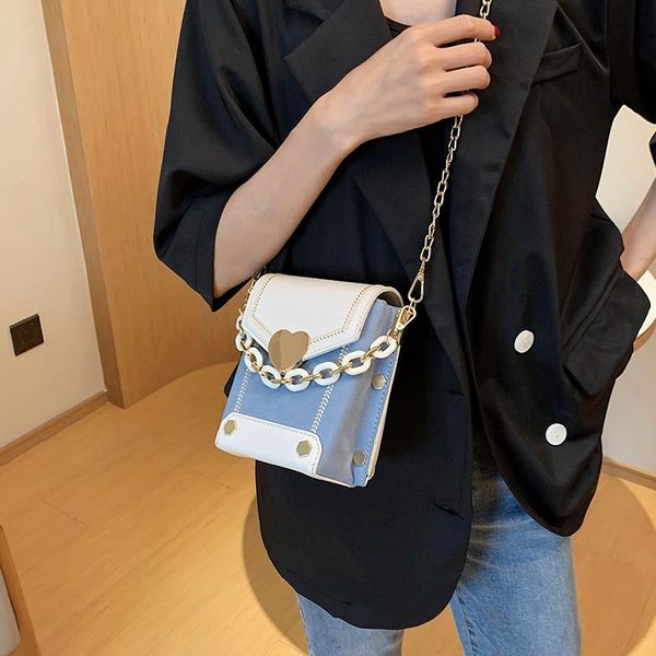 cosmetic bags & cases 2021 woman shoulder bag pu chain diagonal small luxury designer handbag underarm summer female
cosmetic bags & cases 2021 woman shoulder bag pu chain diagonal small luxury designer handbag underarm summer female