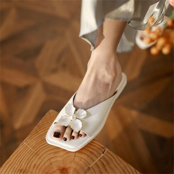 slippers women's shoes 2021 summer flat-bottomed camellia pearl all-match fashion and elegant low-heeled sandals, Black
slippers women's shoes 2021 summer flat-bottomed camellia pearl all-match fashion and elegant low-heeled sandals, Black