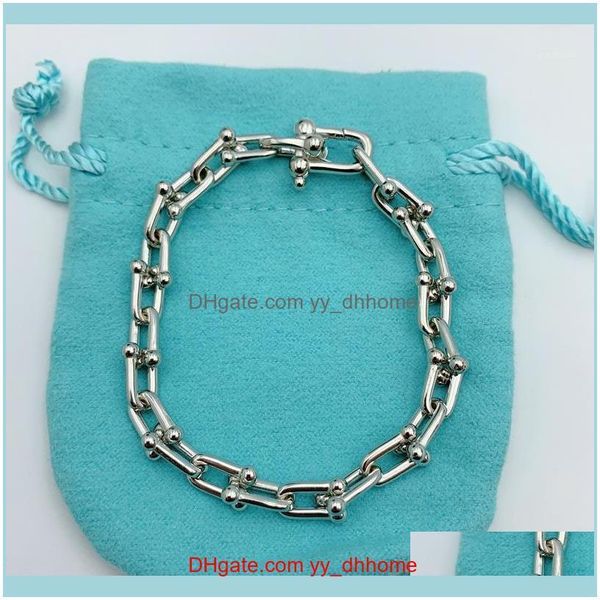 charm bracelets jewelry100% 925sterling siers classic fashion exquisite u-shaped pendant bracelet brand women jewelry gift,original logo1 dr, Golden;silver
charm bracelets jewelry100% 925sterling siers classic fashion exquisite u-shaped pendant bracelet brand women jewelry gift,original logo1 dr, Golden;silver
