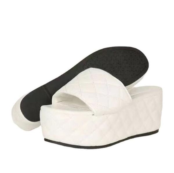 slippers discvry summer 2021 women luxury shoes casual slides outdoor female flip flops pu leather women's sandal /slipper, Black
slippers discvry summer 2021 women luxury shoes casual slides outdoor female flip flops pu leather women's sandal /slipper, Black