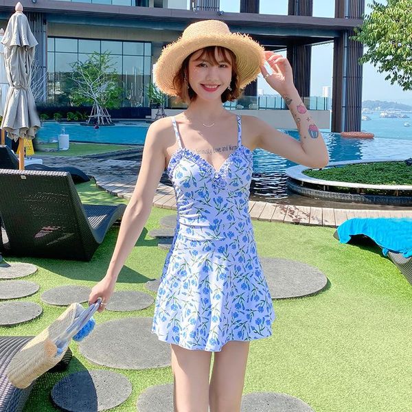 strap swimwear women one piece korean swimsuit with skirt v neckline backless swimming suit beach wear bathing spring cloth one-piece suits
strap swimwear women one piece korean swimsuit with skirt v neckline backless swimming suit beach wear bathing spring cloth one-piece suits