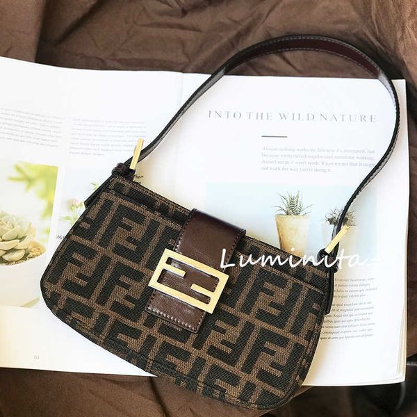 new ff old canvas stick bag vintage one shoulder multi layer cross arm hand zly zly
new ff old canvas stick bag vintage one shoulder multi layer cross arm hand zly zly