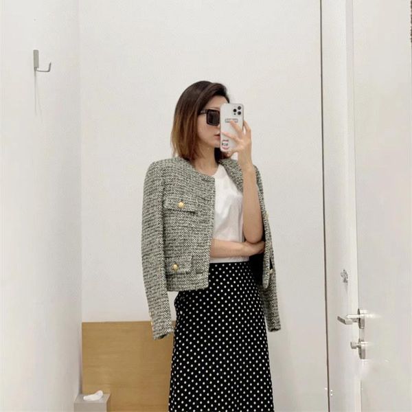 women's jackets women wool short round collar 4 pockets metal buttons knitted woolen coats woman spring autumn clothes, Black;brown
women's jackets women wool short round collar 4 pockets metal buttons knitted woolen coats woman spring autumn clothes, Black;brown