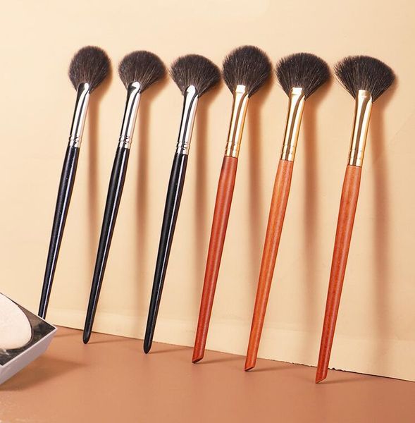 makeup brushes 1 piece small fan highlighter nose shadow make up brush blusher contour exquisite beauty tools goat hair
makeup brushes 1 piece small fan highlighter nose shadow make up brush blusher contour exquisite beauty tools goat hair