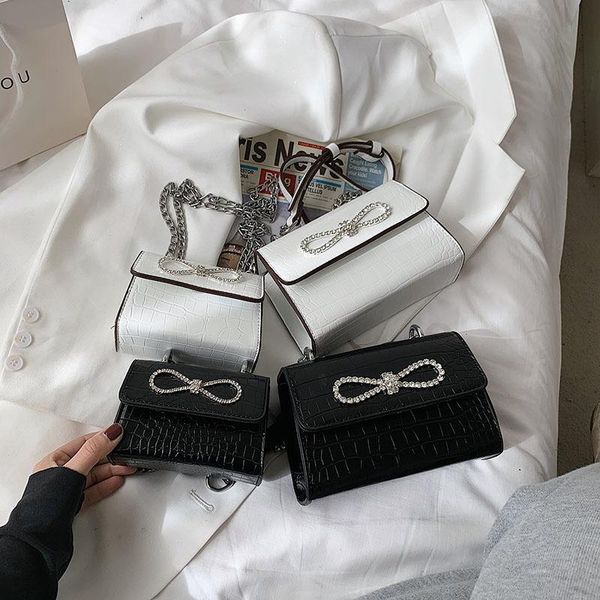 early spring fashion shoulder messenger bag women's portable underarm small square cross body
early spring fashion shoulder messenger bag women's portable underarm small square cross body